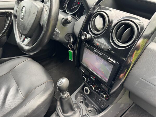 Renault Duster 2.0 Polar Mt 4X4 2019 - Image 13