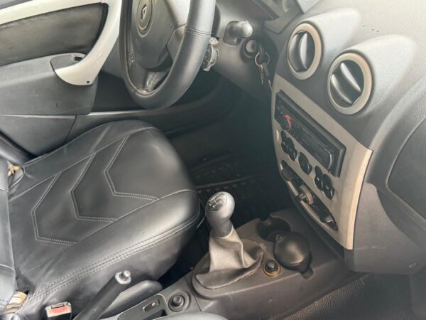 Renault Stepway 1.6 Mt 2011 - Image 14