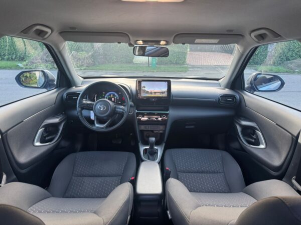 Toyota Yaris Cross XS Hybrid 1.5 2025 - Image 11