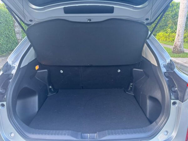 Toyota Yaris Cross XS Hybrid 1.5 2025 - Image 15