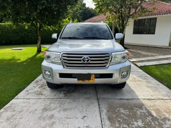 Toyota Land Cruiser Sahara V8 2015 - Image 3