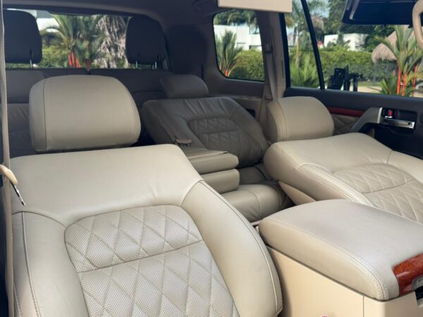 Toyota Land Cruiser Sahara V8 2015 - Image 9