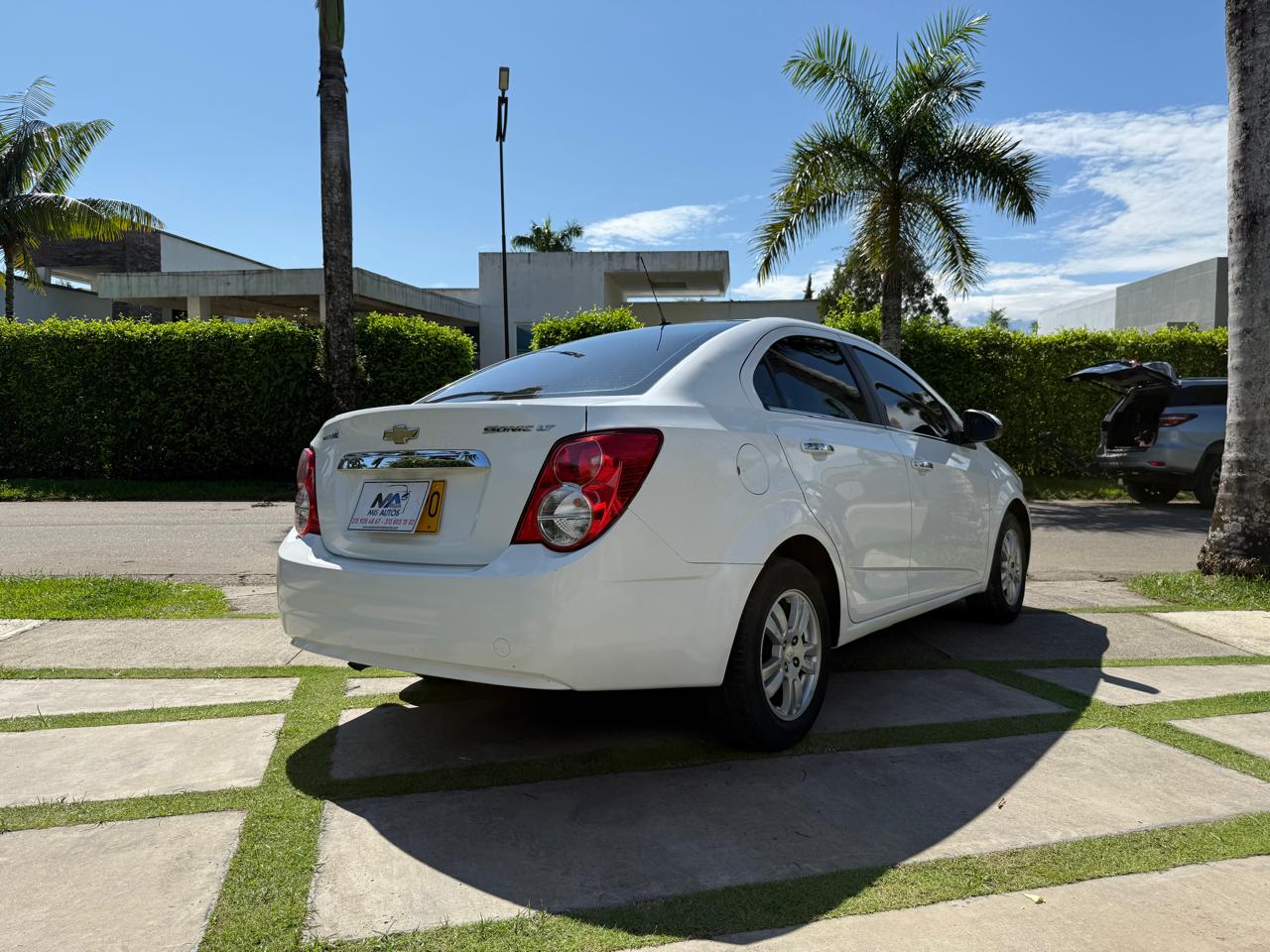 Chevrolet Sonic - Image 5