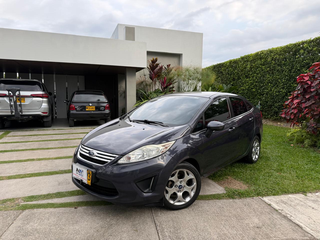 FORD FIESTA SE 2013