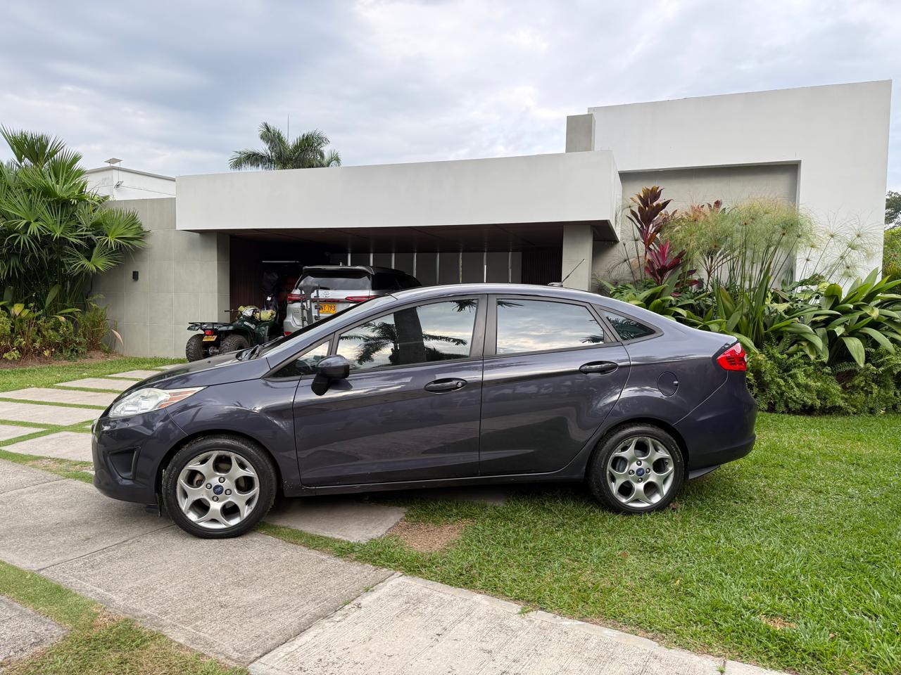 FORD FIESTA SE 2013 - Image 8